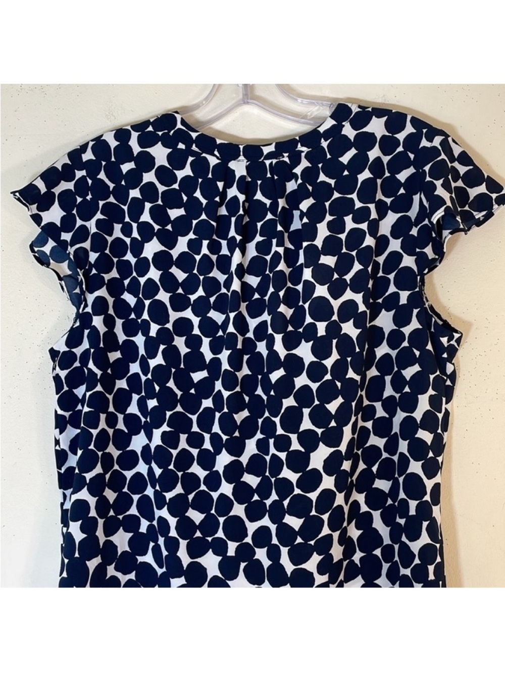 Calvin Klein Tallia Flutter Sleeve Blouse Navy Dot. Small. NWT. $78! - Picture 13 of 13
